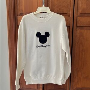 Vintage Walt Disney World White Crewneck with Black Mickey Silhouette